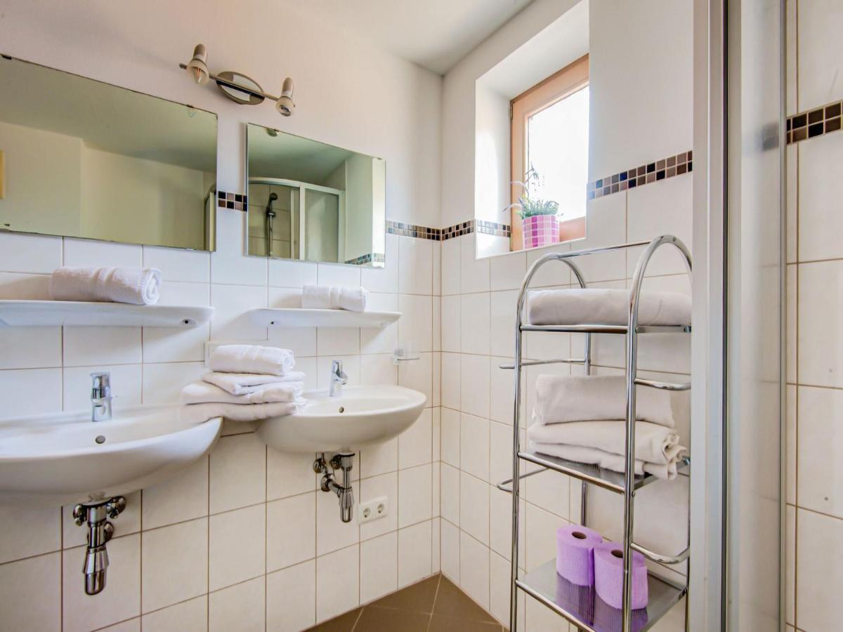 Attractive Apartment in Hainzenberg with Ski Storage Exterior foto